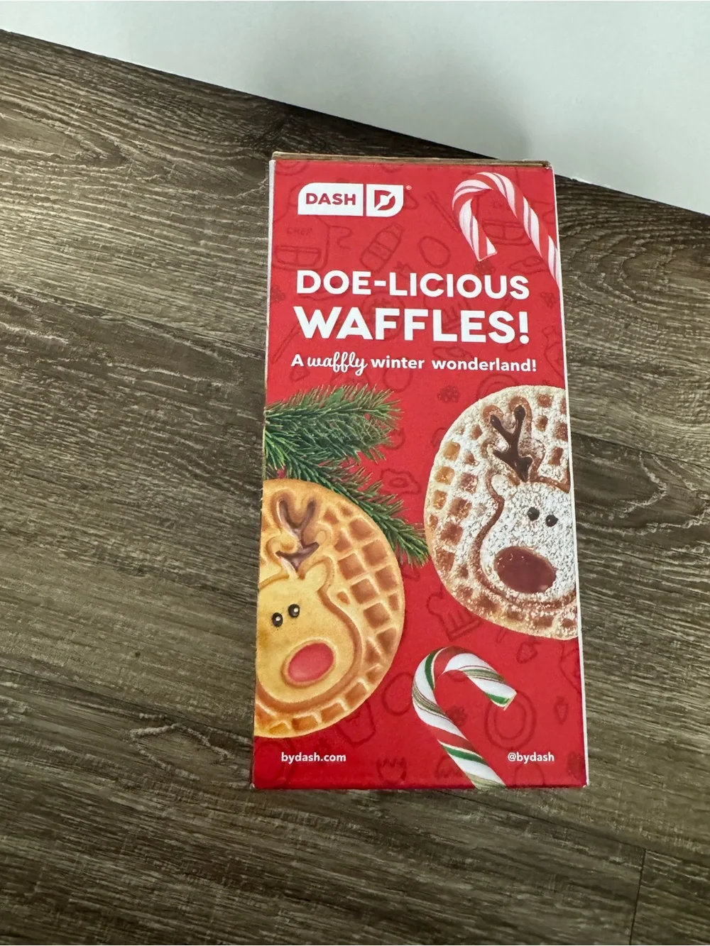 Dash Reindeer Mini Waffle Maker in Cream - 4
